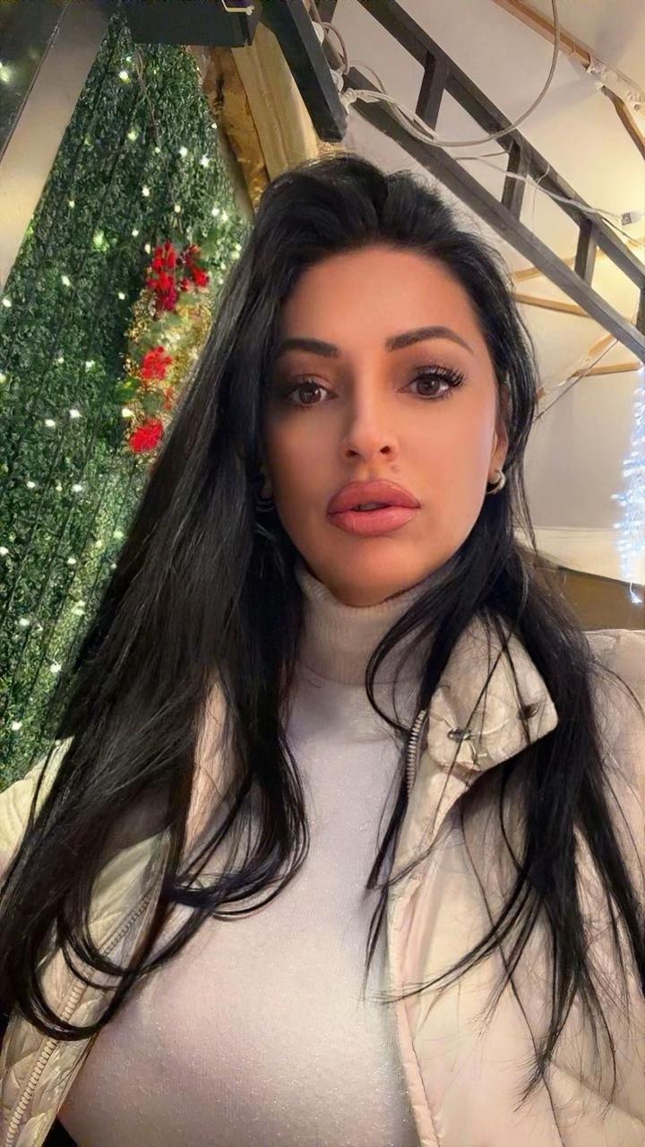 @adelinash1