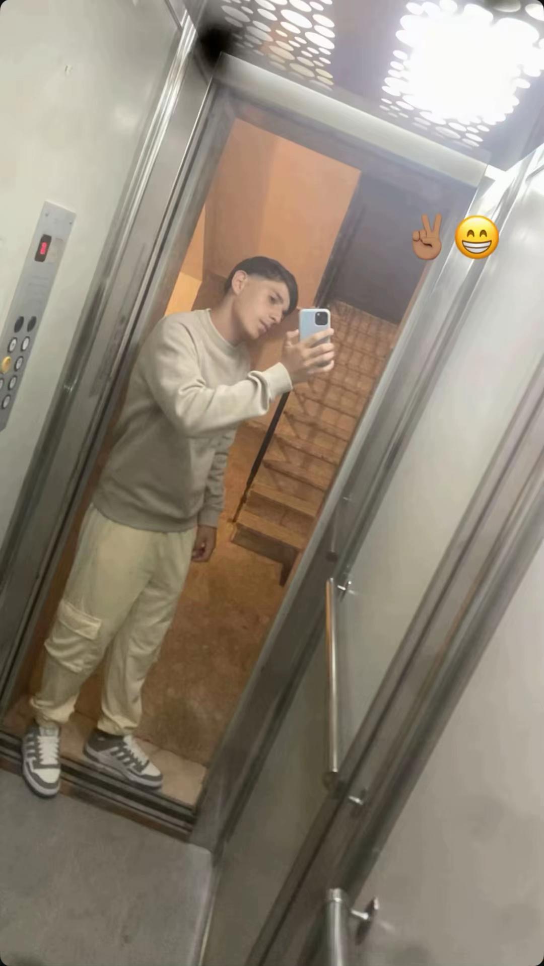 @S.R.🤯✌🏽