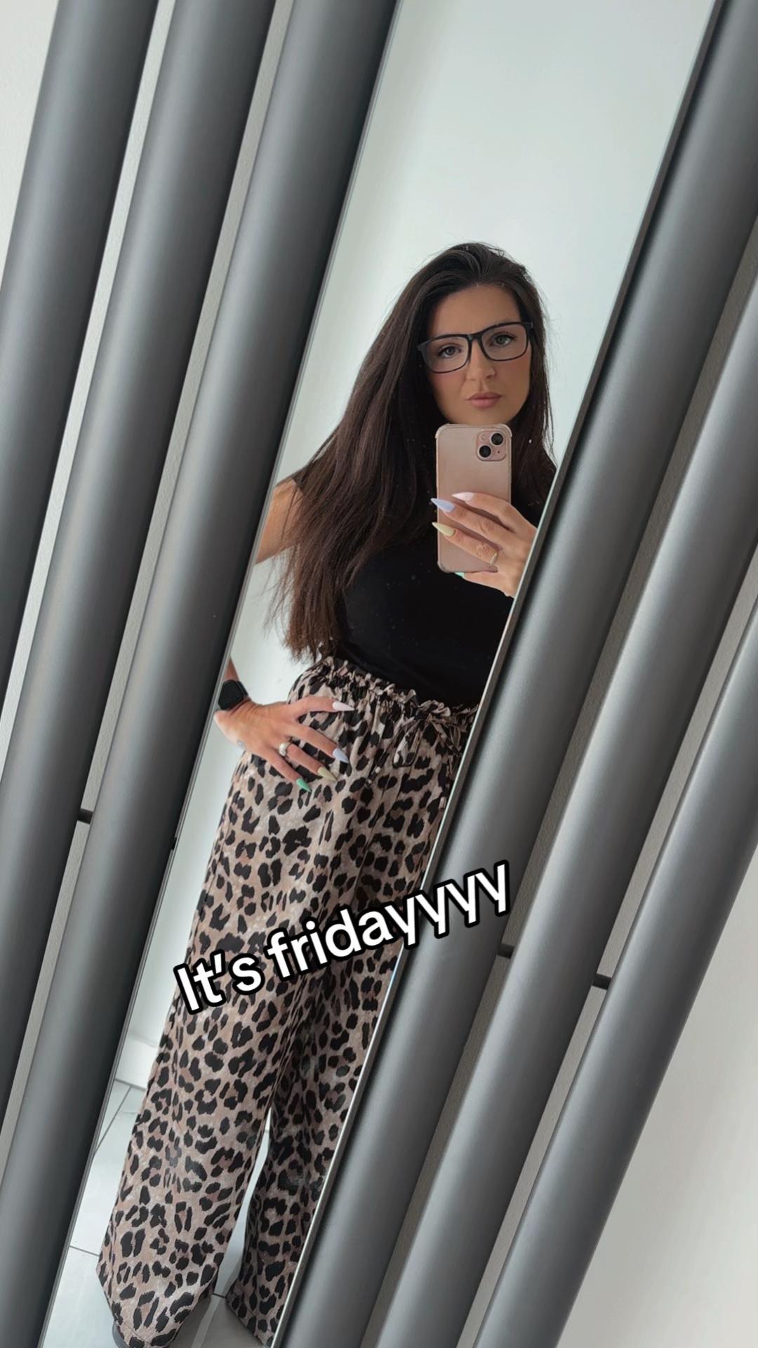 @laumumof4