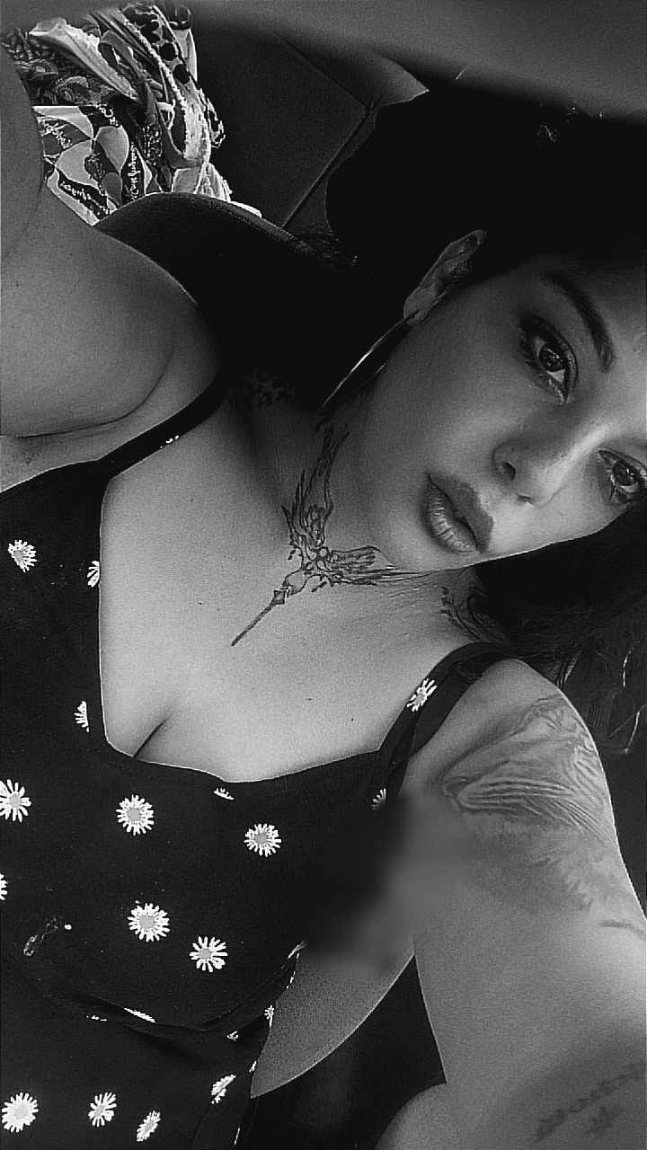 @🖤Eva🩷