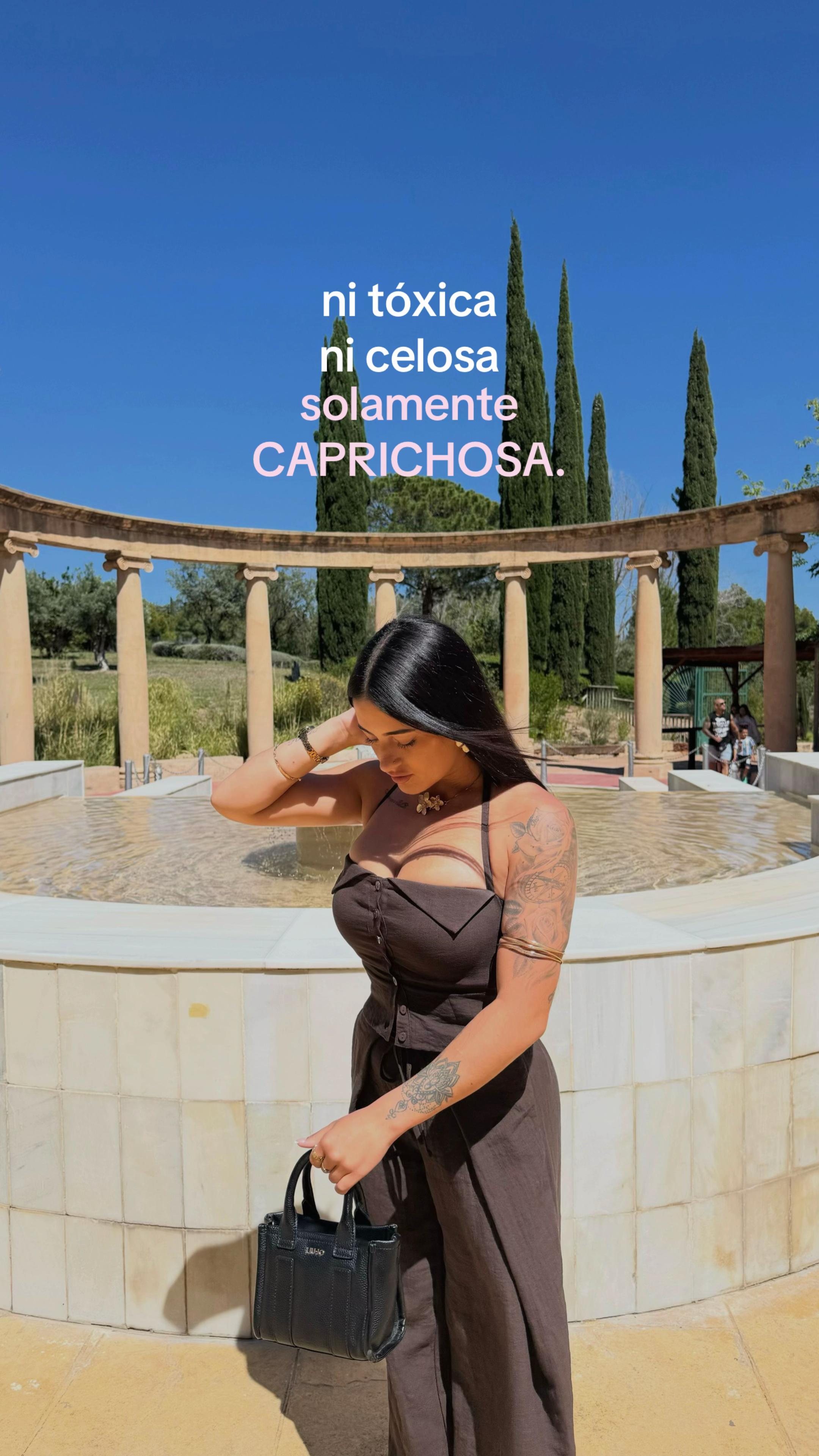 @seleenapereezz