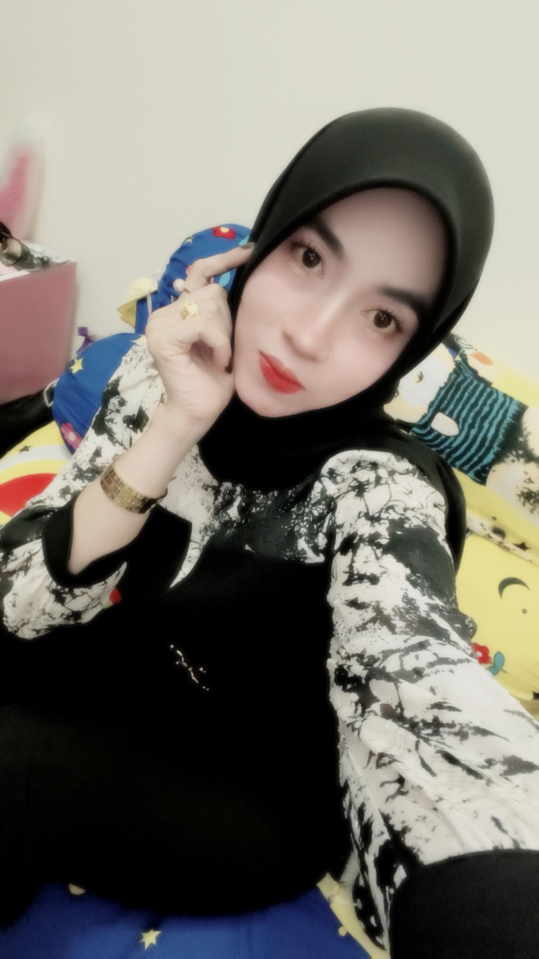 @&reg; R &reg;