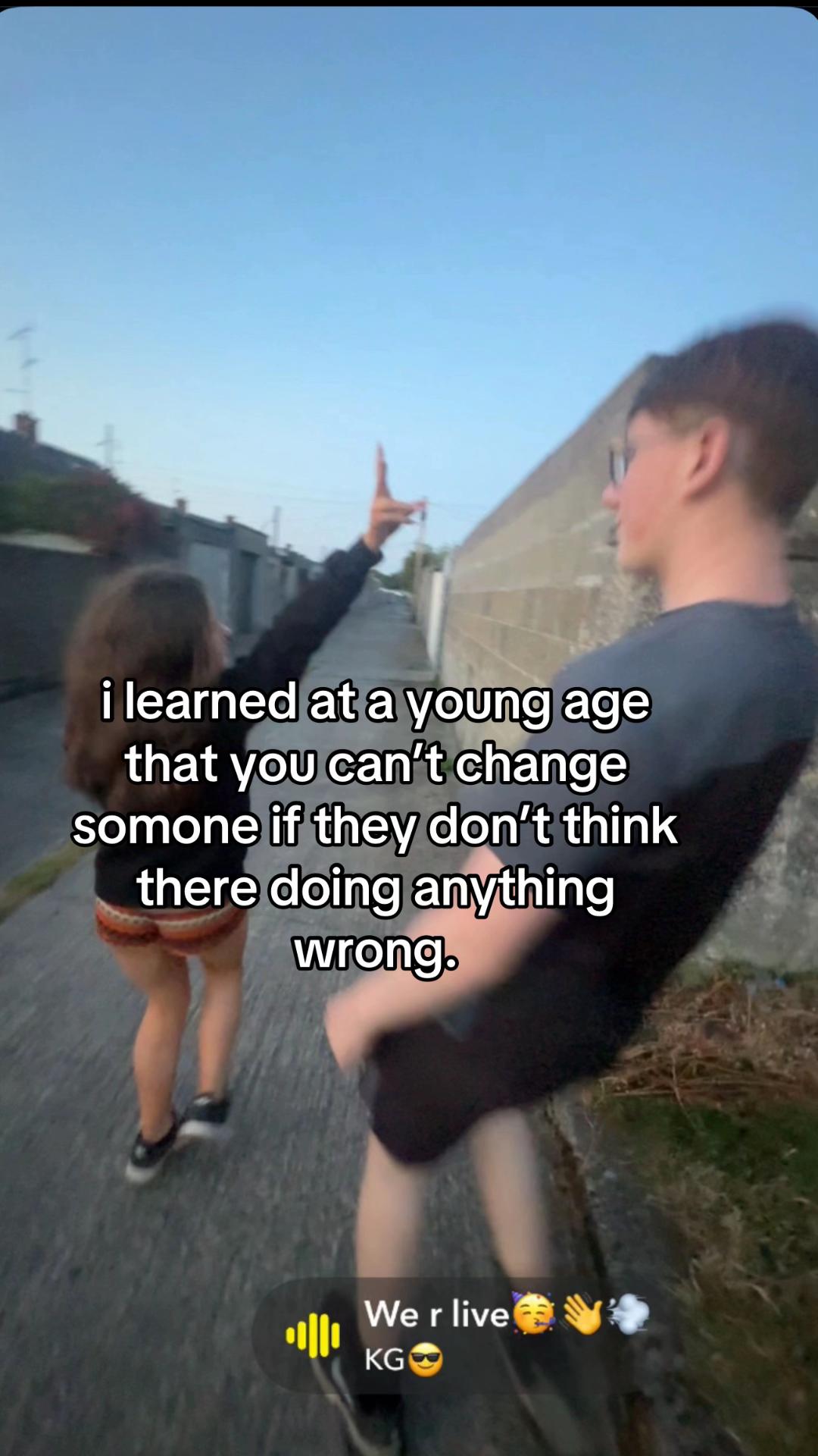 @𝐚𝐦𝐞𝐥𝐢𝐚𝐬𝐩𝐚𝐦𝐬
