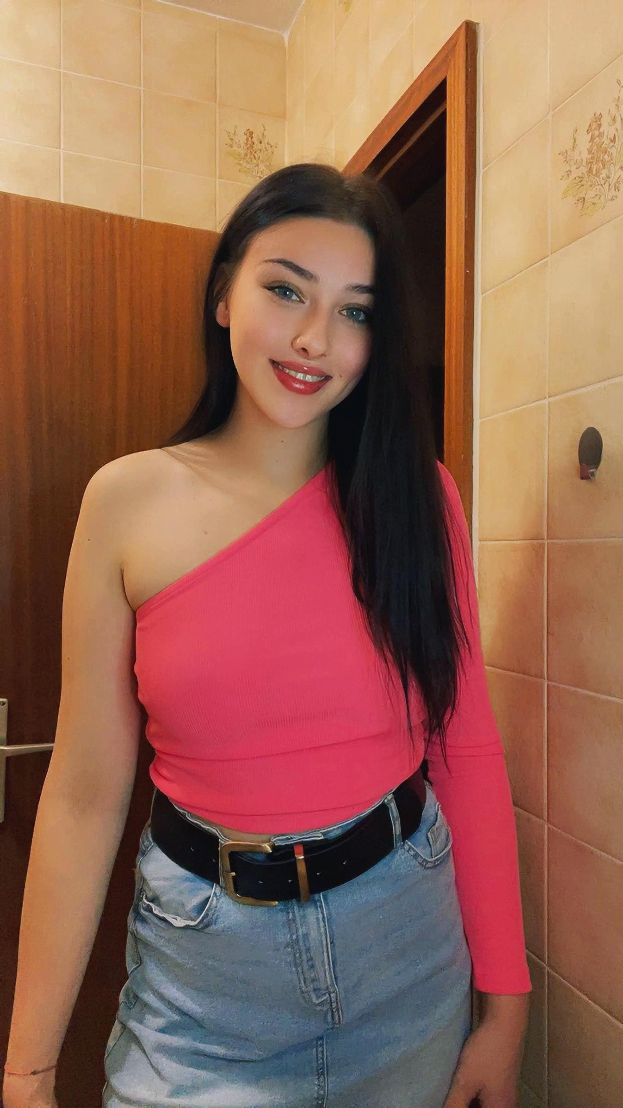 @🩵Roxy🩵