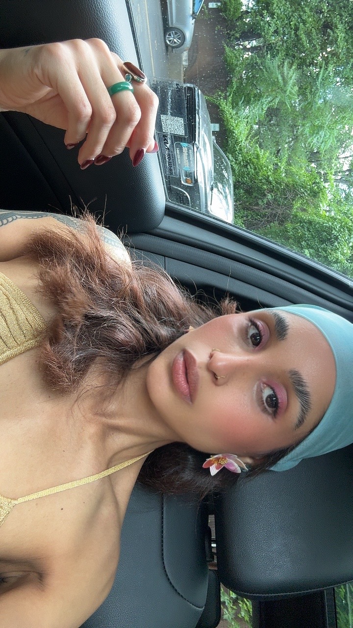 @Nikkii