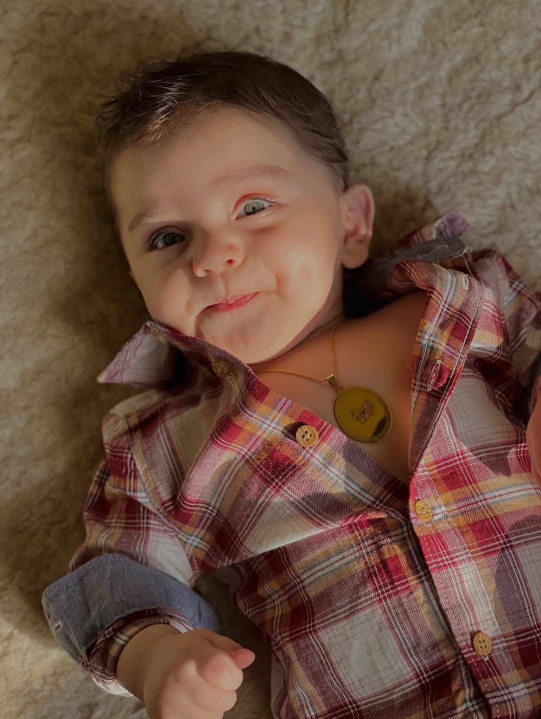@("Cute baby") 🇨🇦