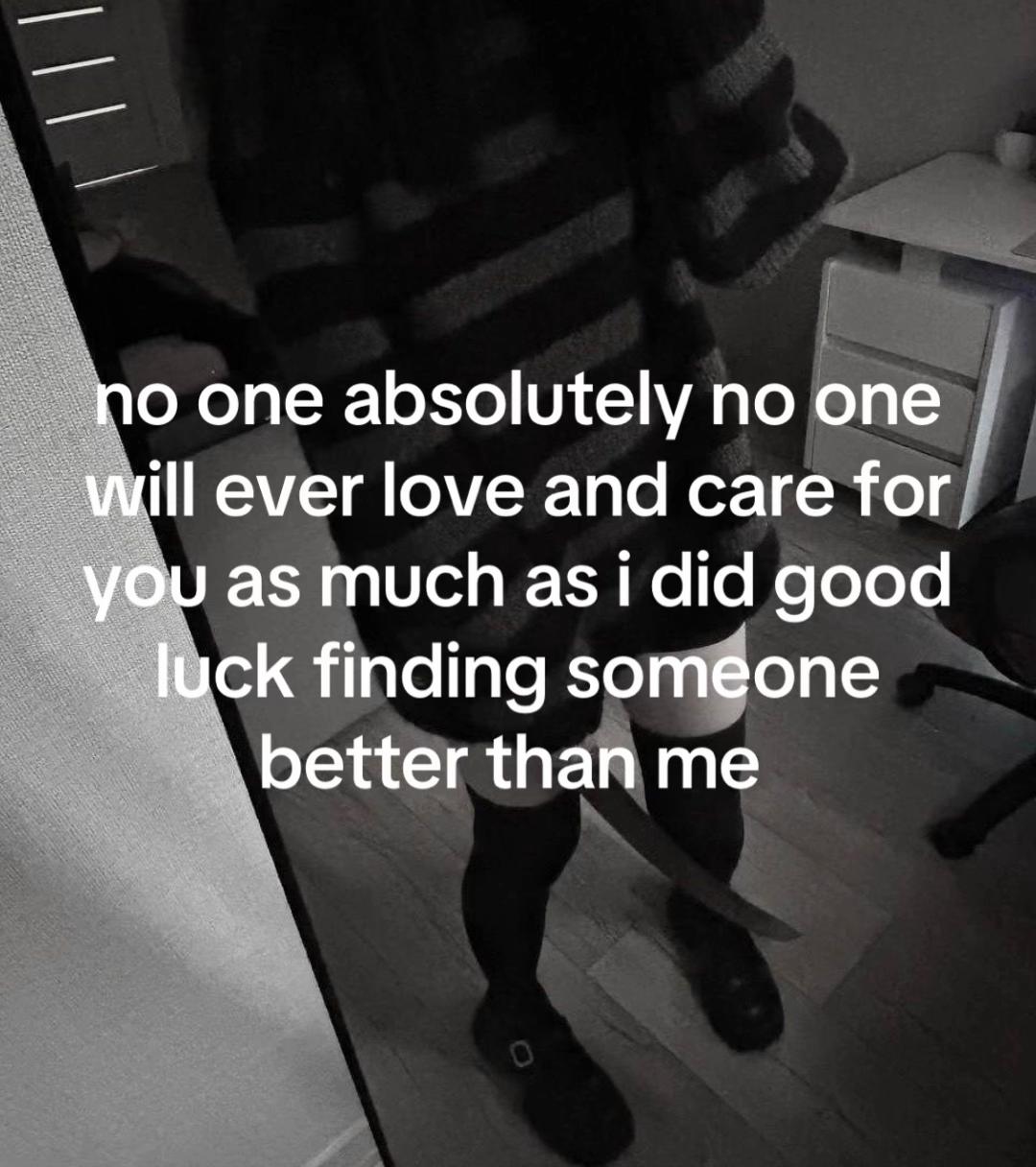 @-_-