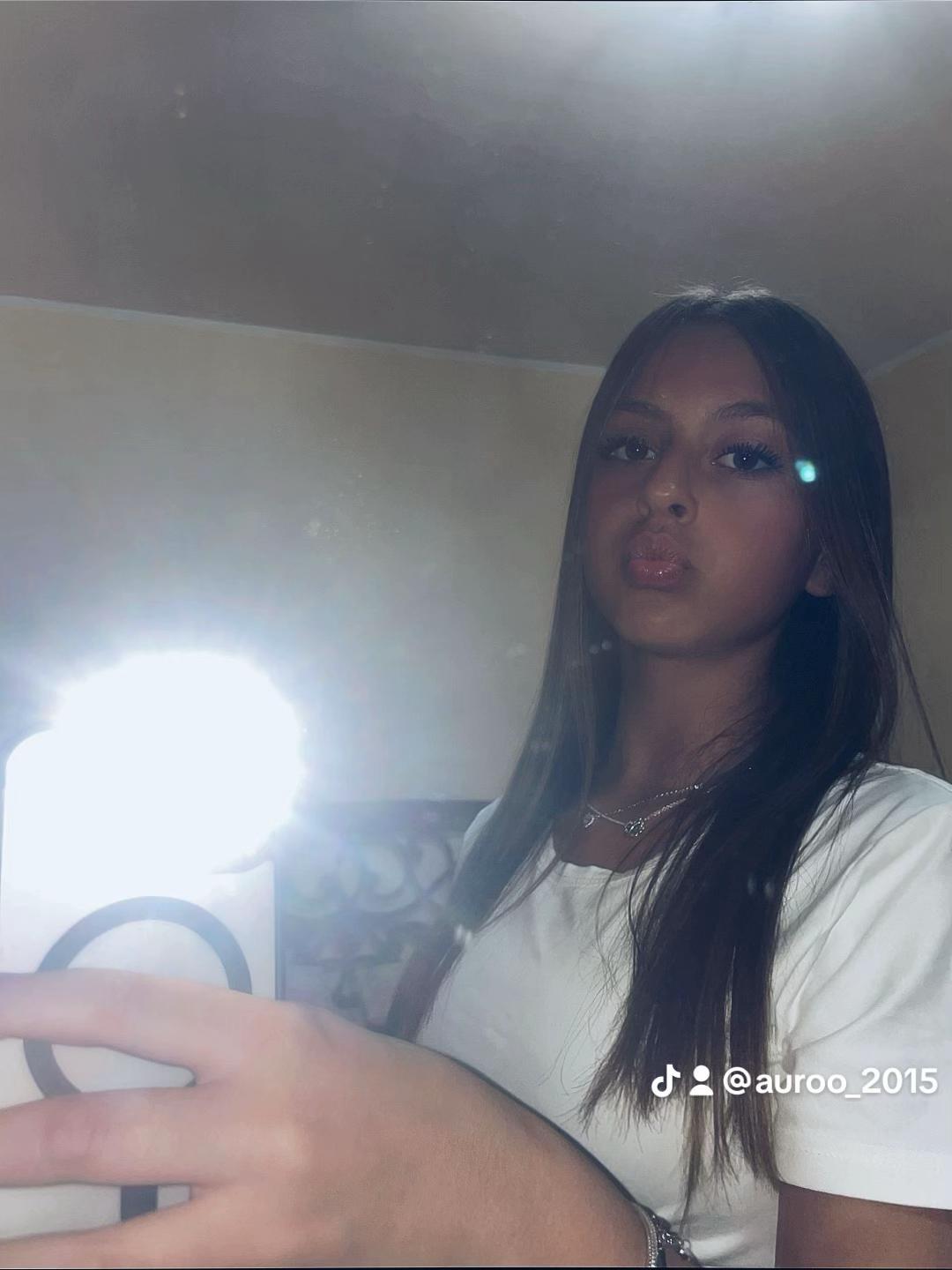 @auroo_015