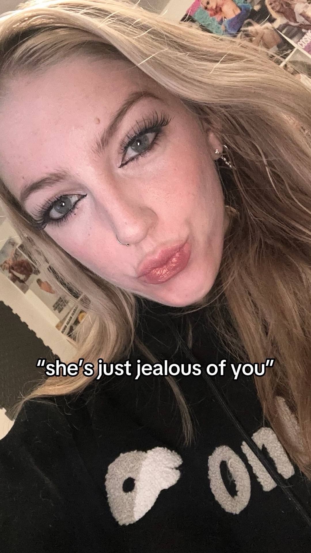 @kathobbs