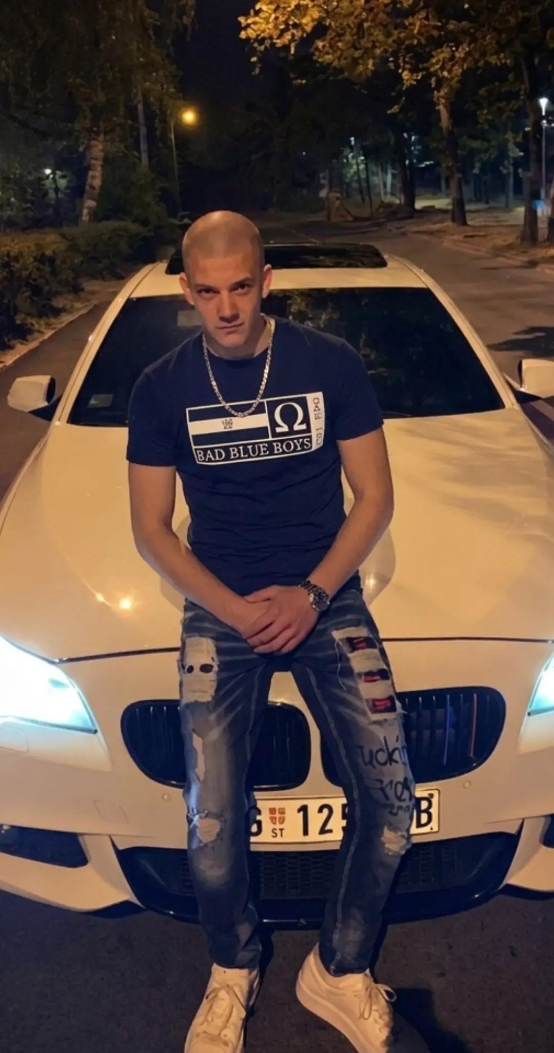 @pyro_partyy🧨