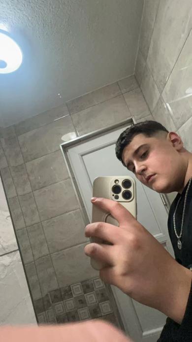 @AR1S1