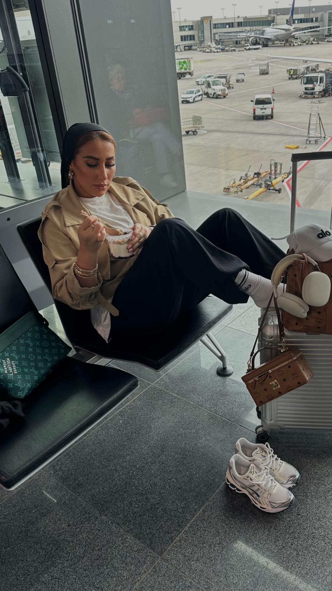 @manaal_