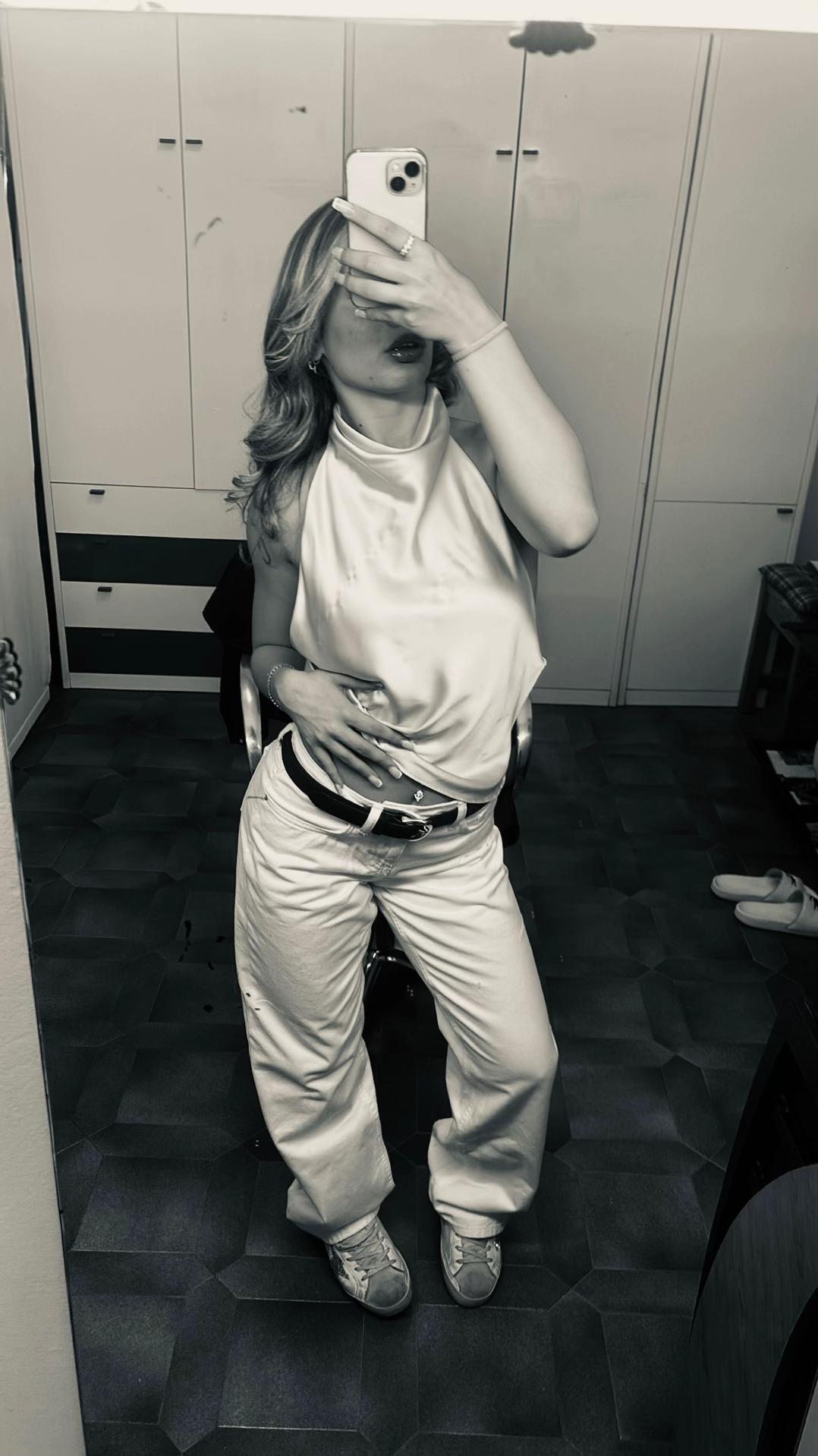 @𝑬