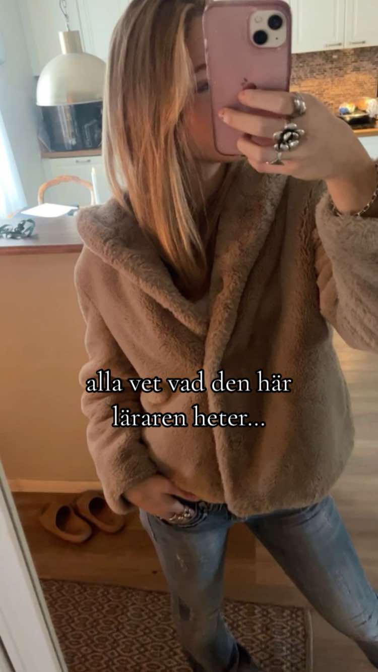 @estellee