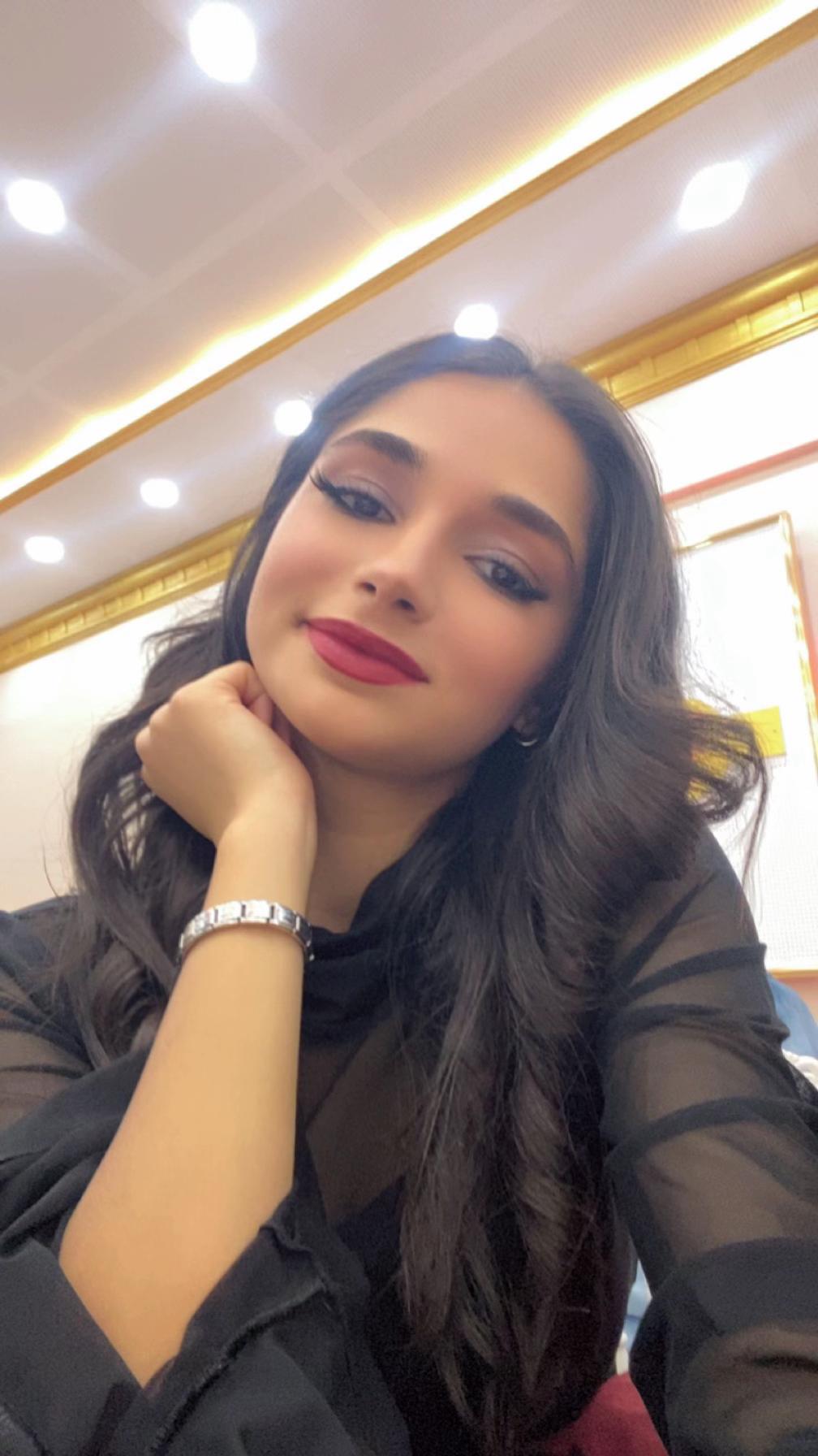 @Feryalergin