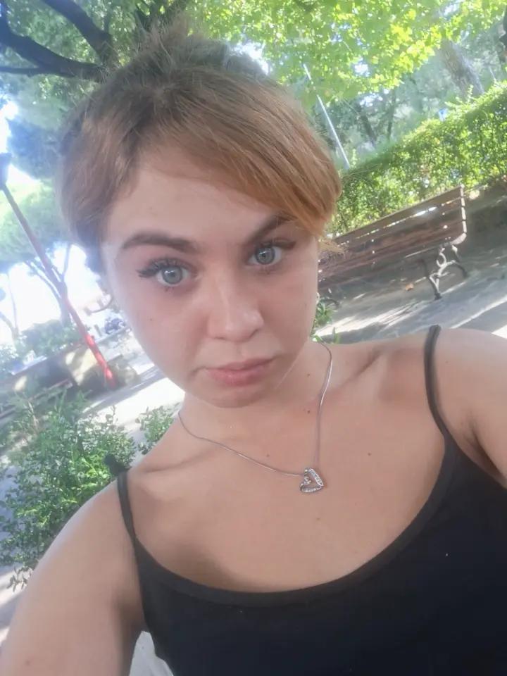 @Asia Gallo