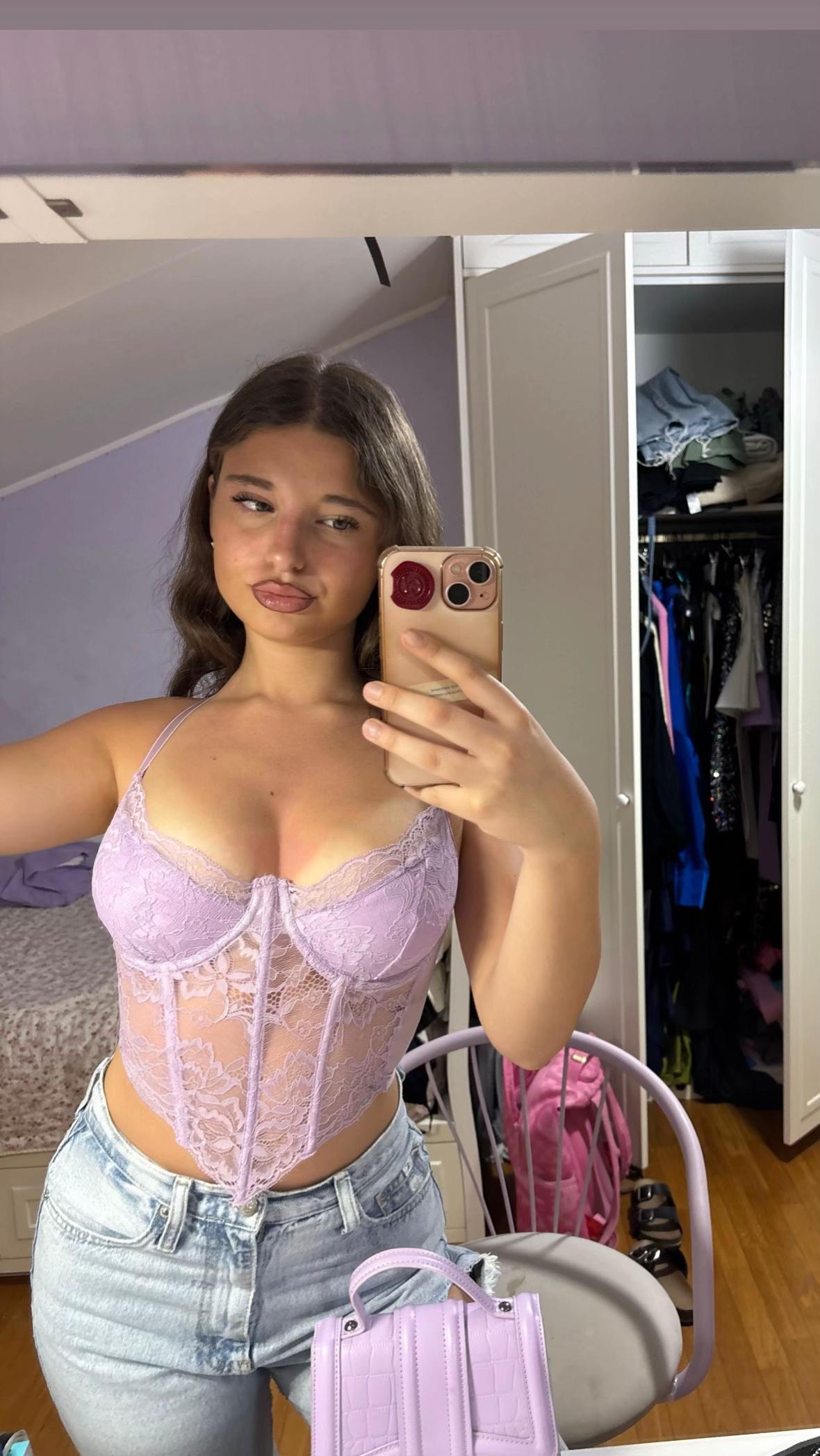 @delfinaclemente___