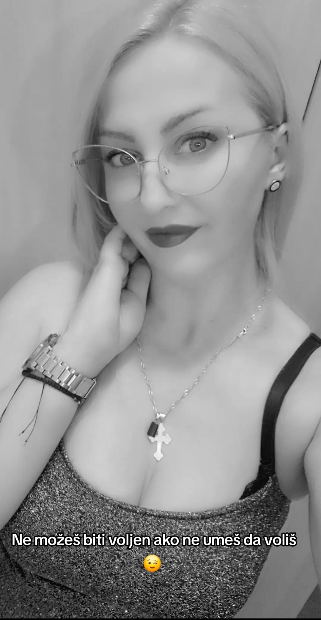 @(_м_и_л_о_ј_е_в_и_ћ_)