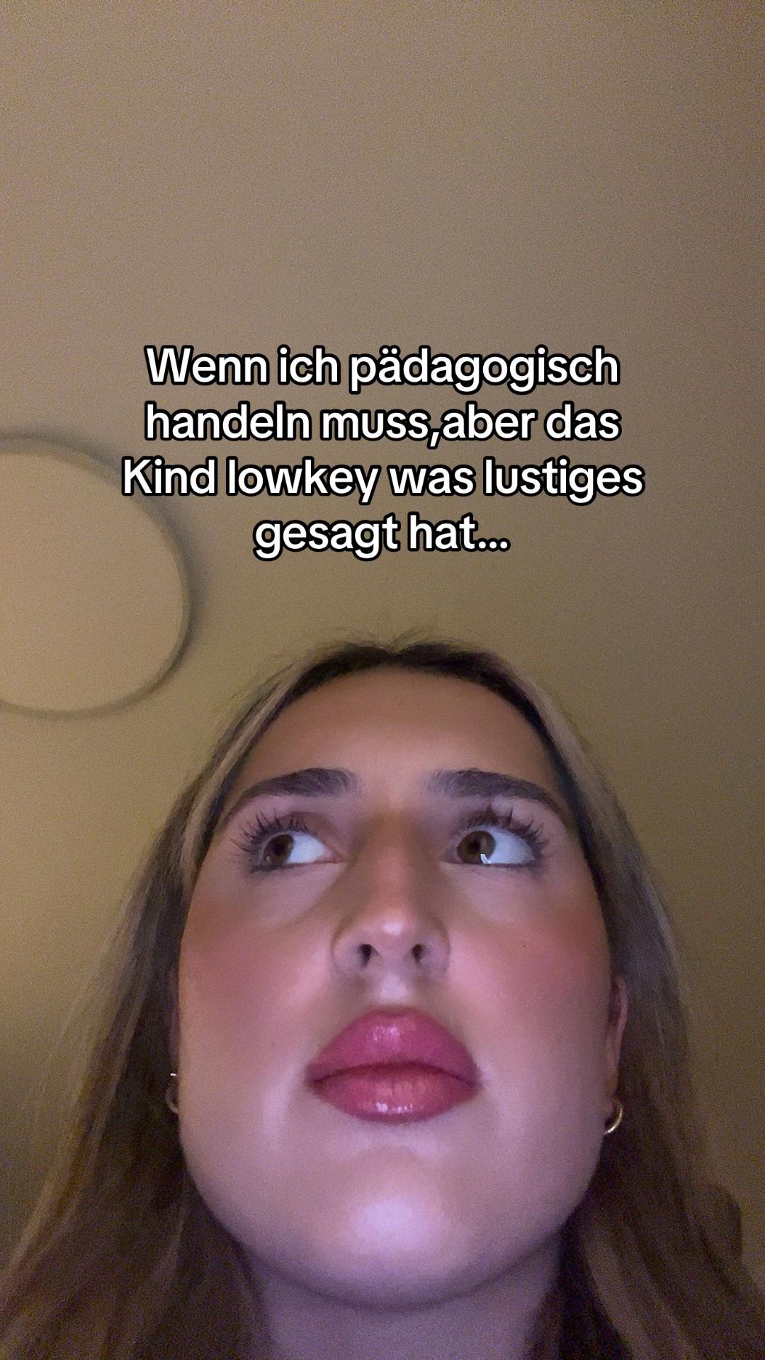 @Alexandra-Maria:)