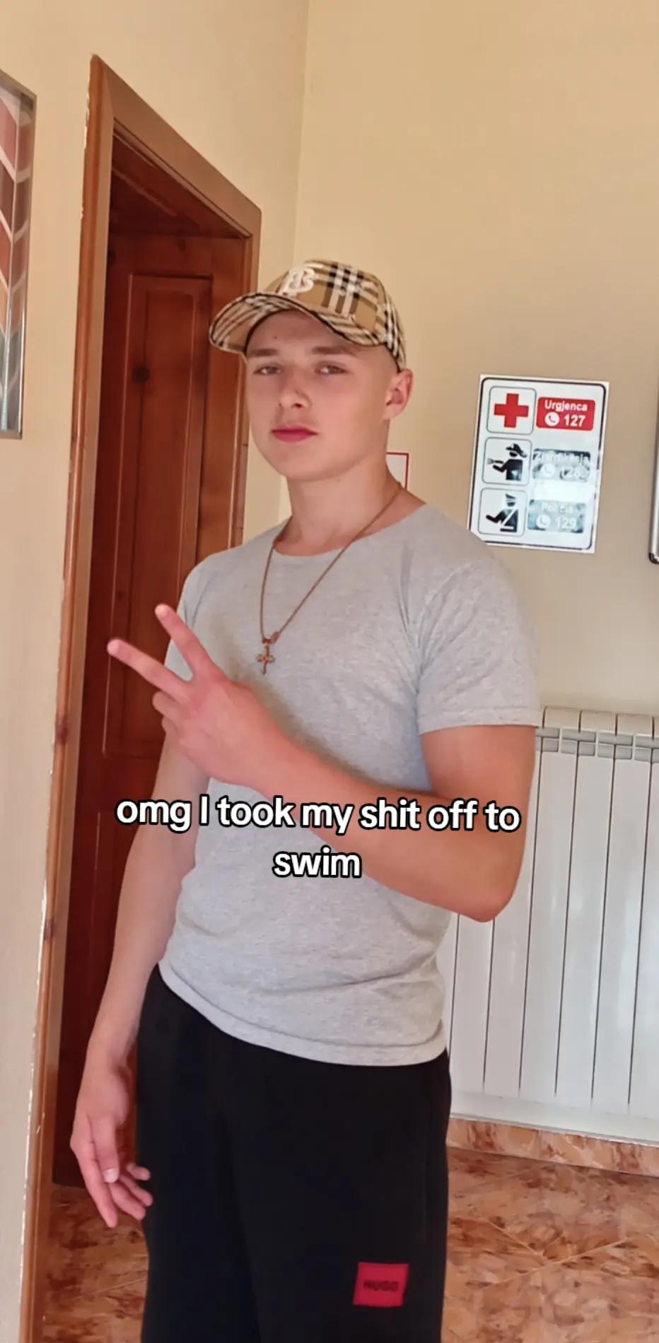 @🛸