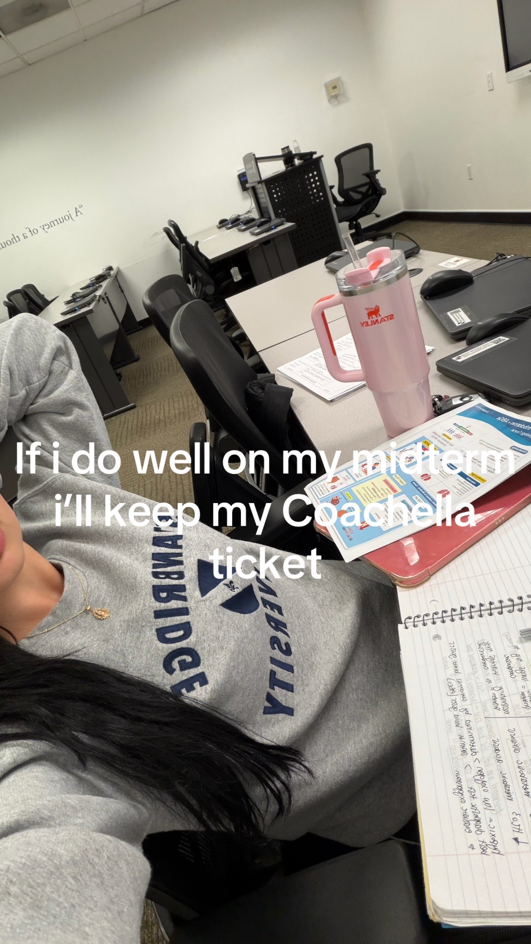 @𝒜 ᥫ᭡