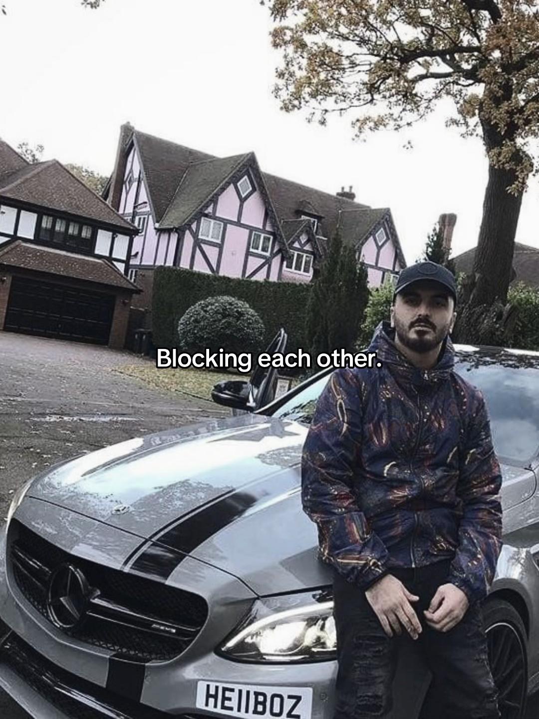 @️