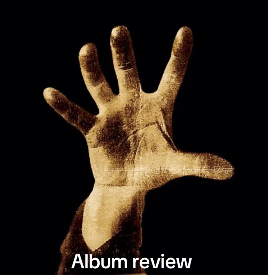 @HerBloodyValentine