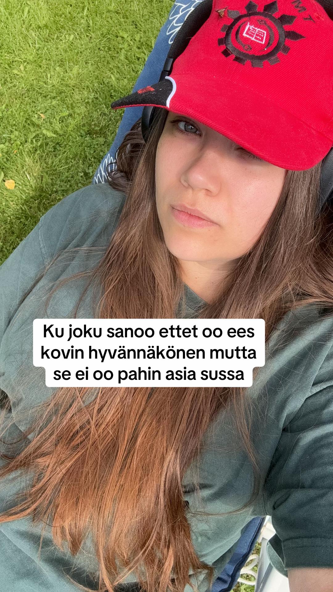 @PinkoNainen🕶💋