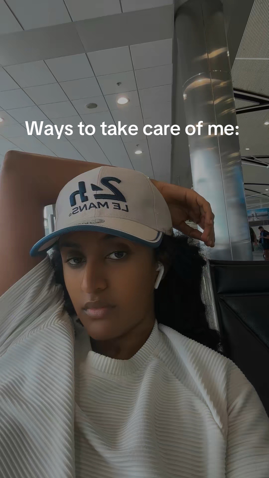 @Mae.