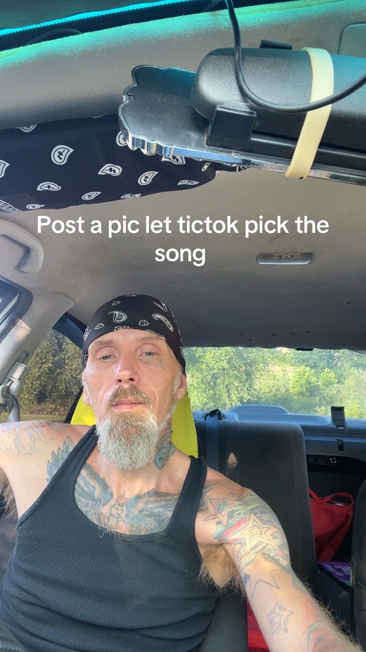 @leewallace943. Lee