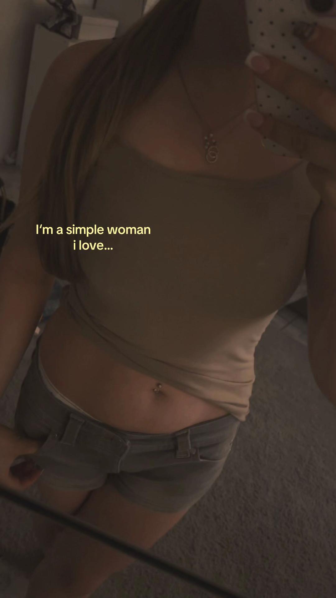 @ᥫ᭡.
