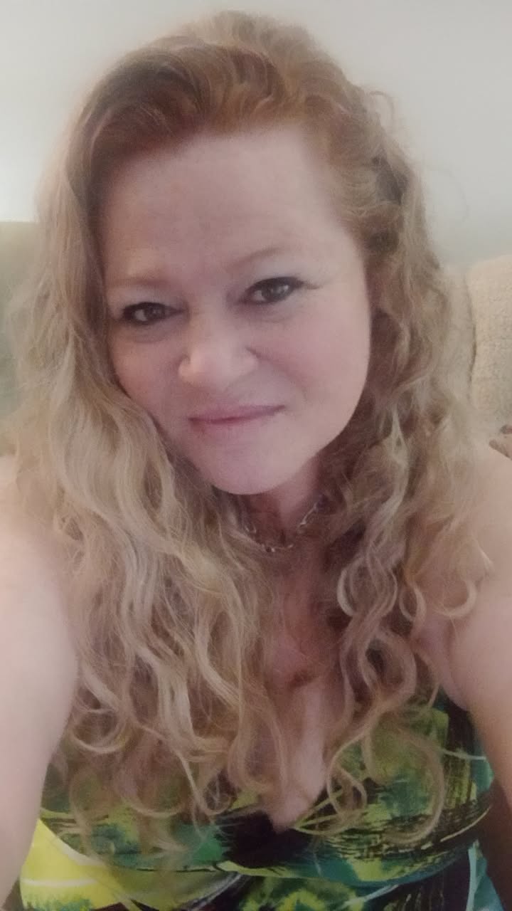 @Lisa Newport571