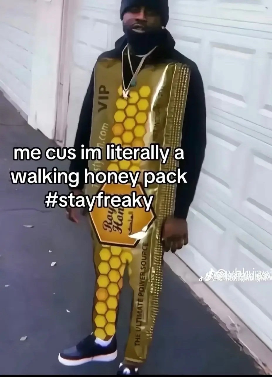 @⃟