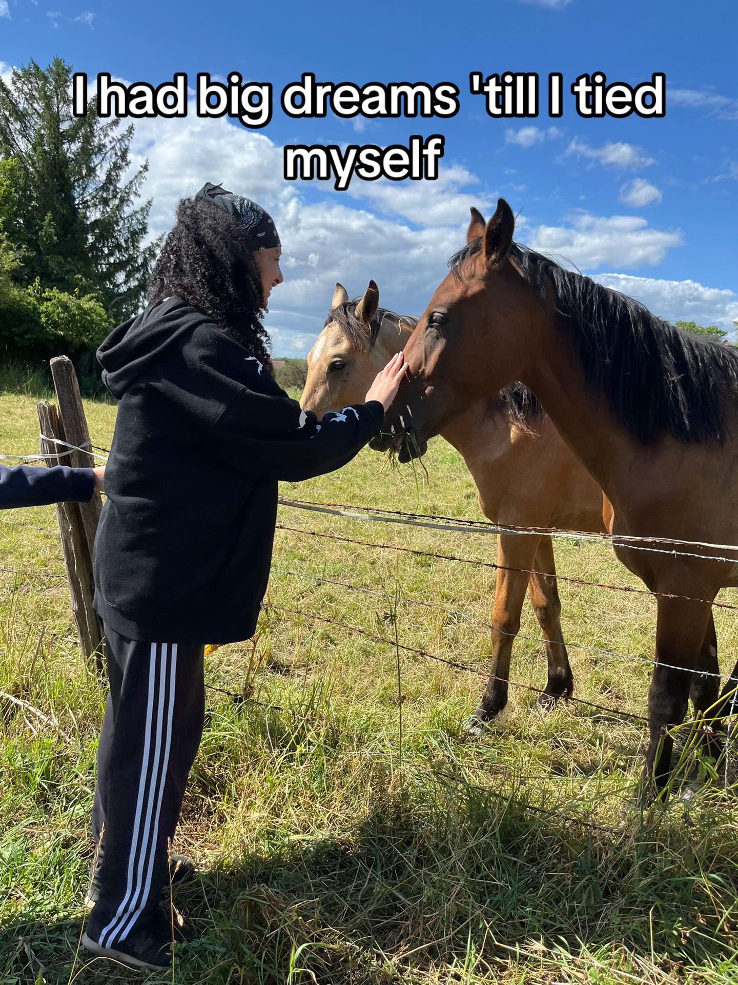@Mae👩&zwj;❤️&zwj;💋&zwj;👩 ✪꩜