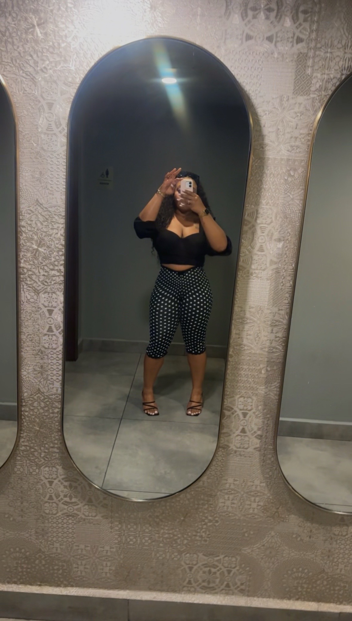 @Lavish Monroe
