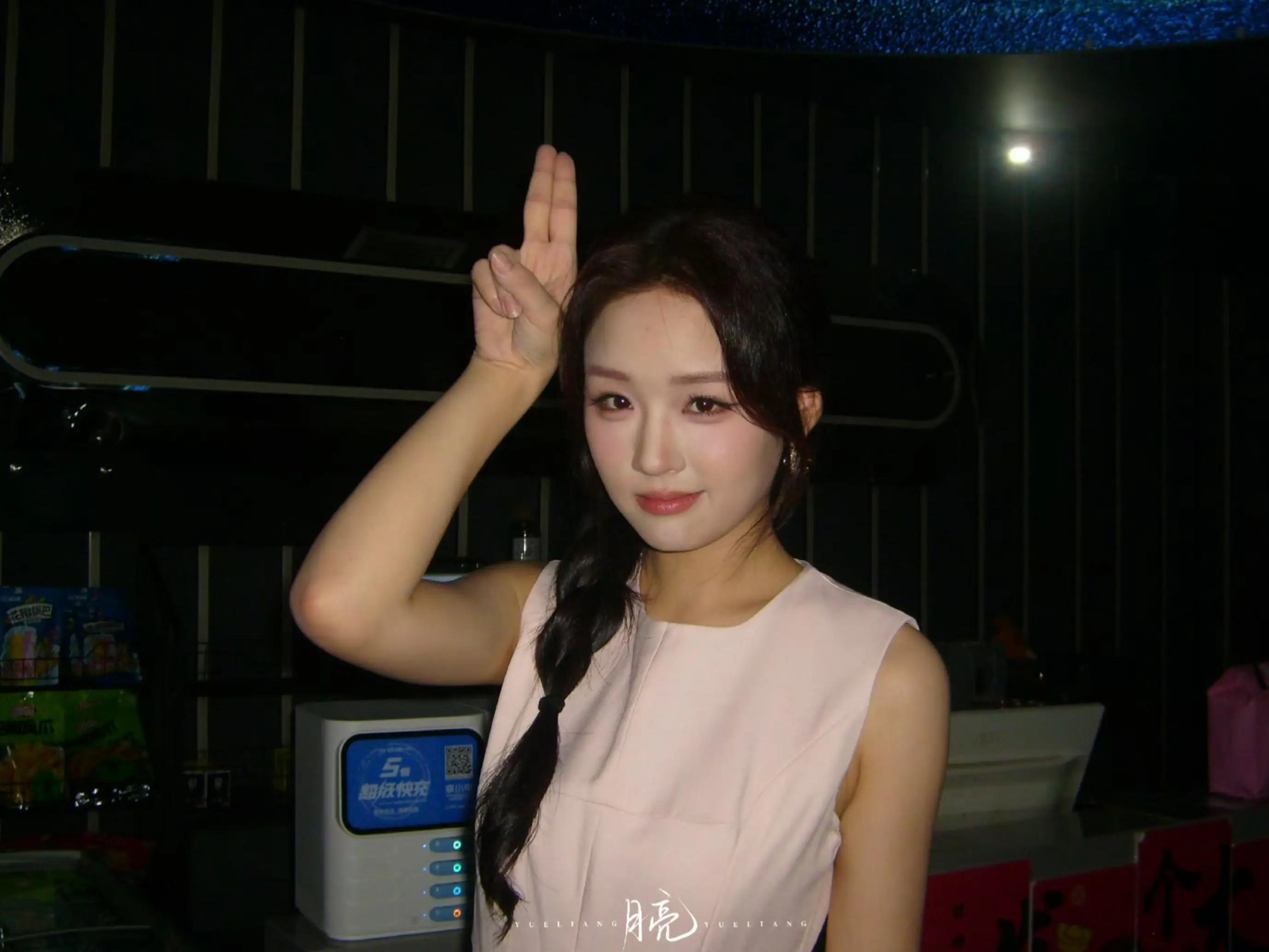 @wujialu