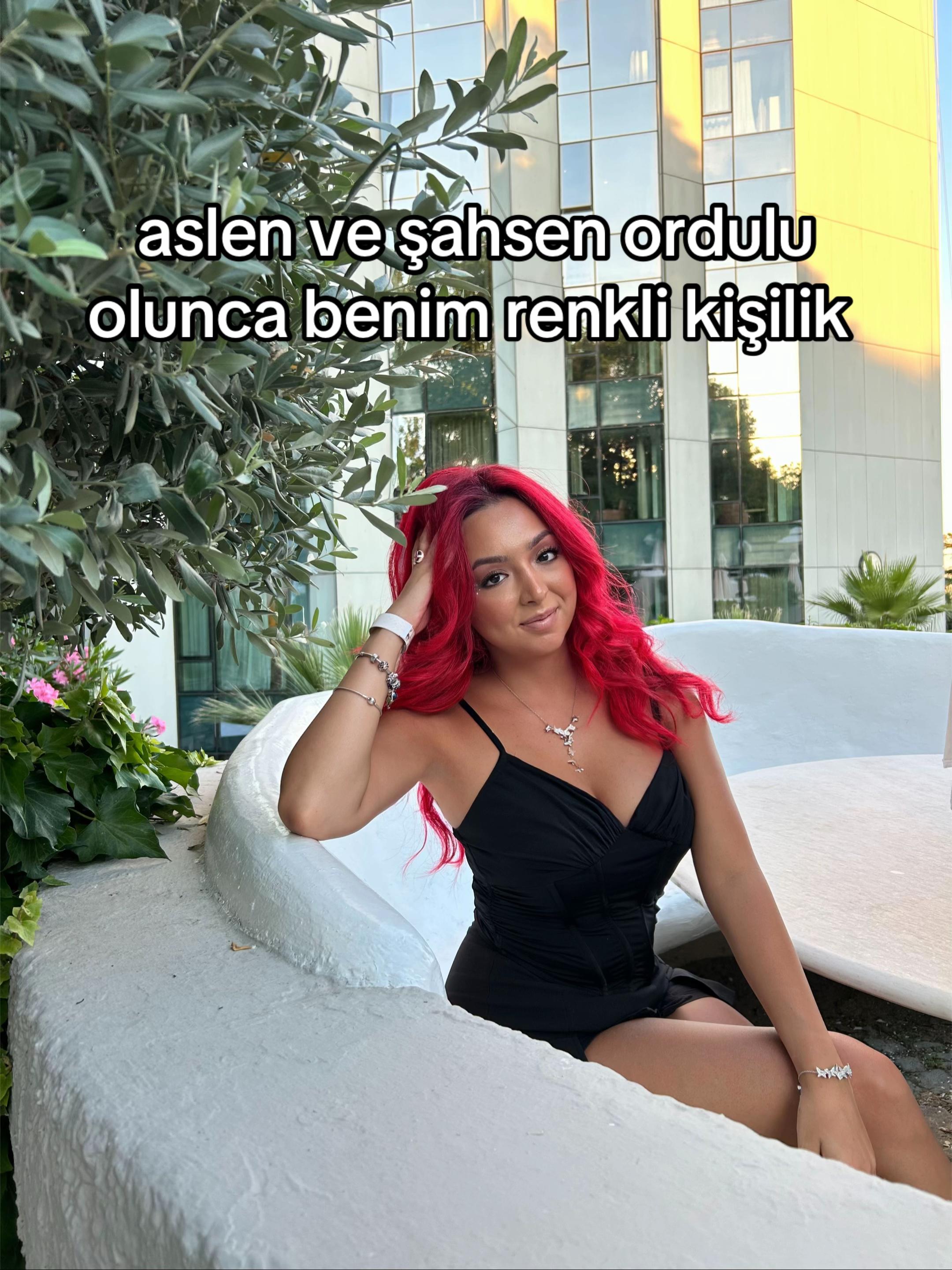 @nisasilaa