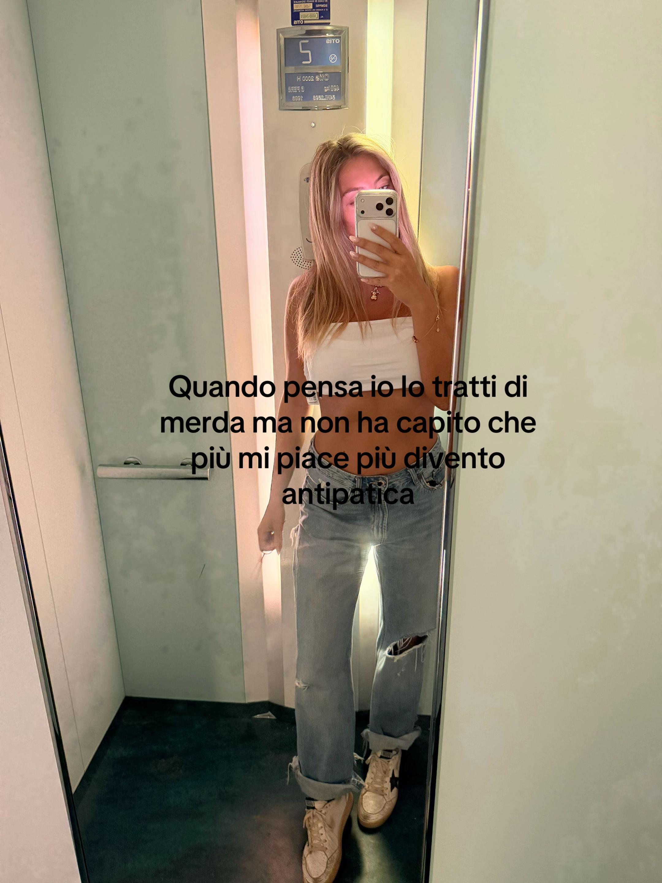 @alicebertocchi