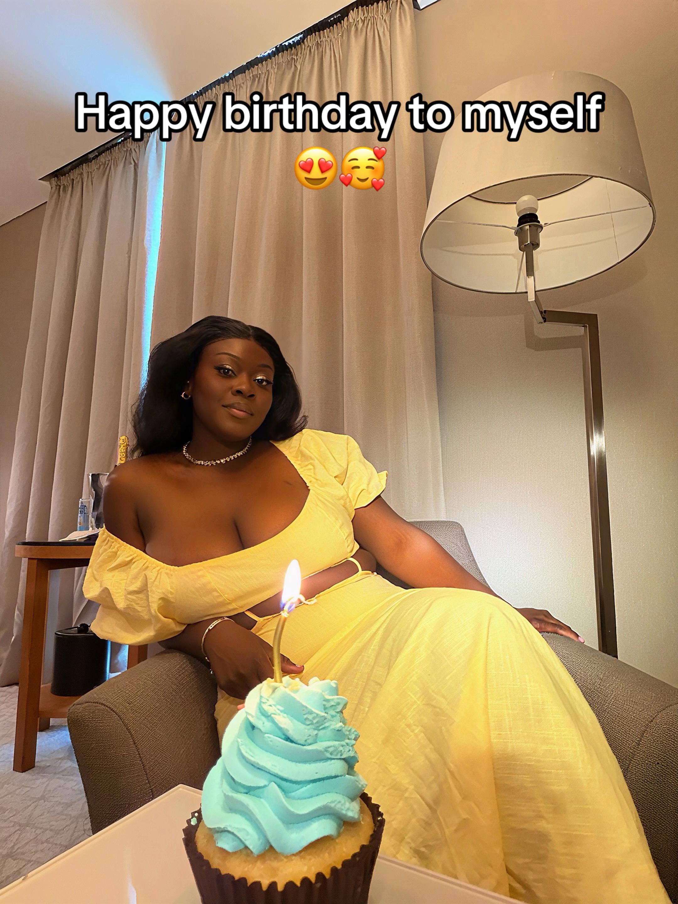 @Akosua🎀🌸