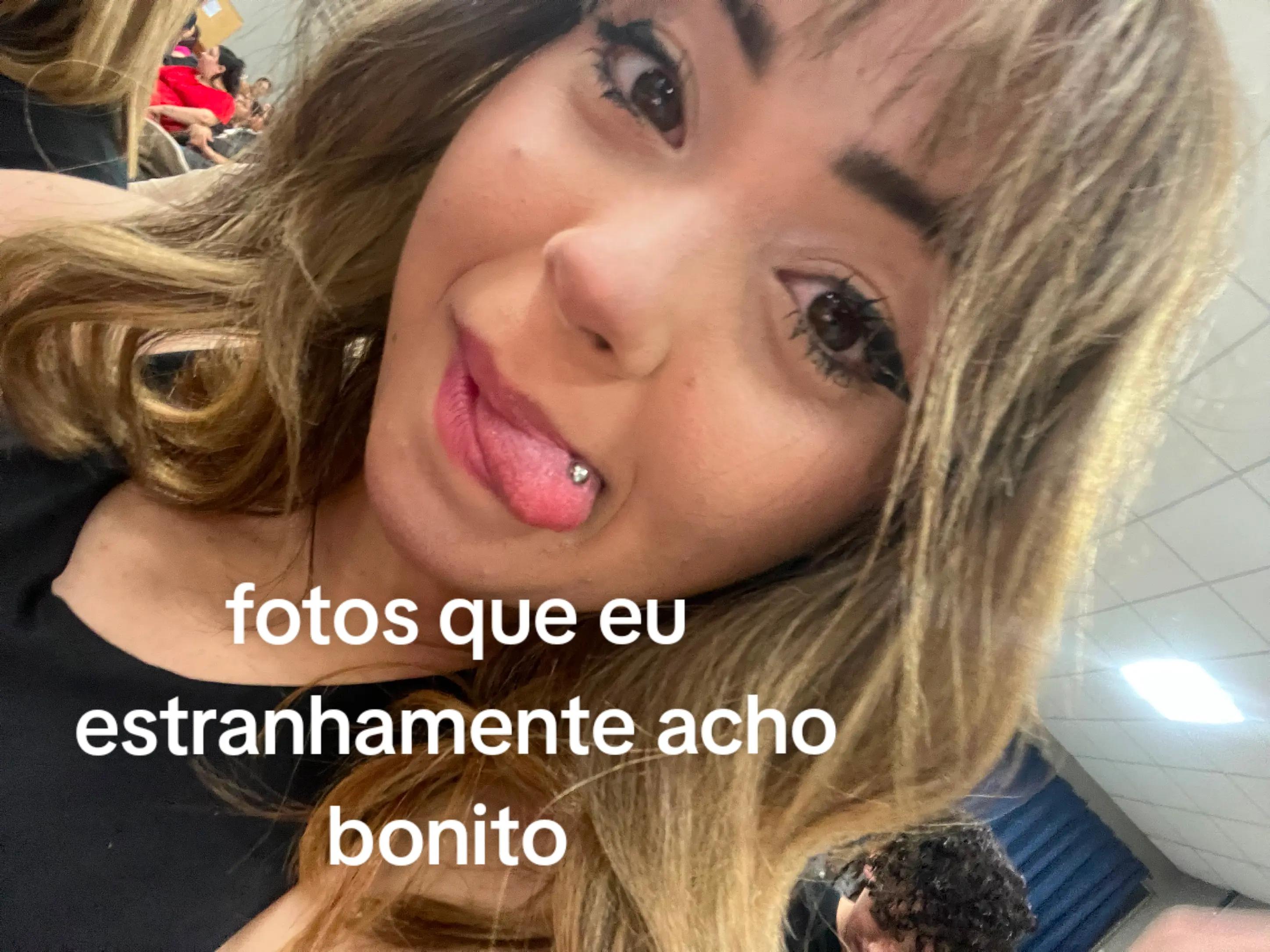 @Mariana pereira Cort