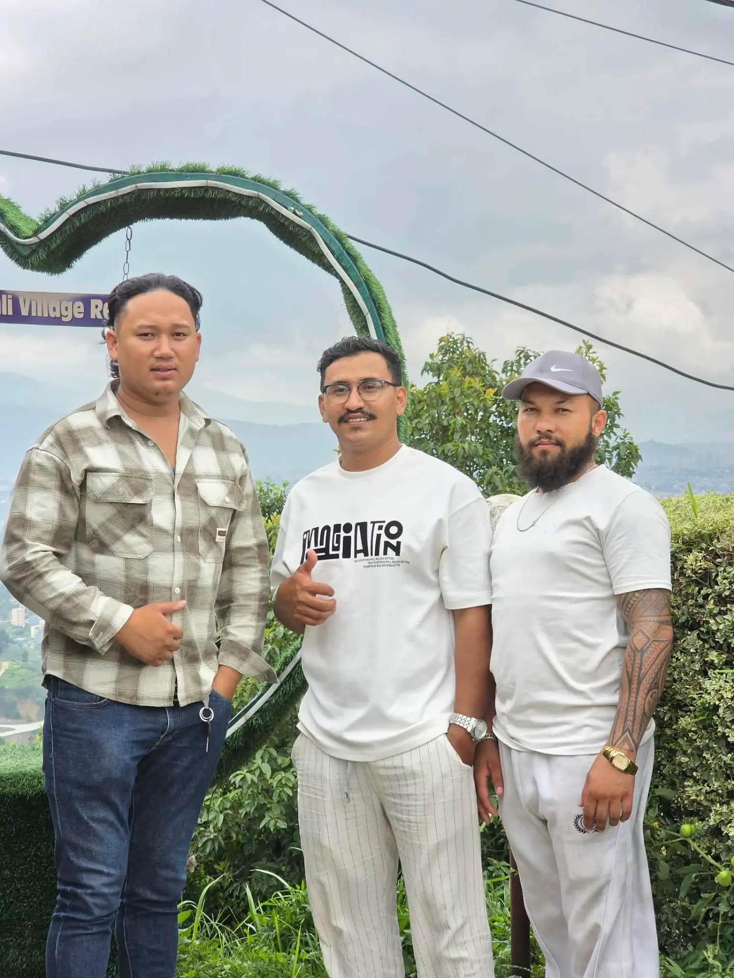 @kingofbeers@🇳🇵