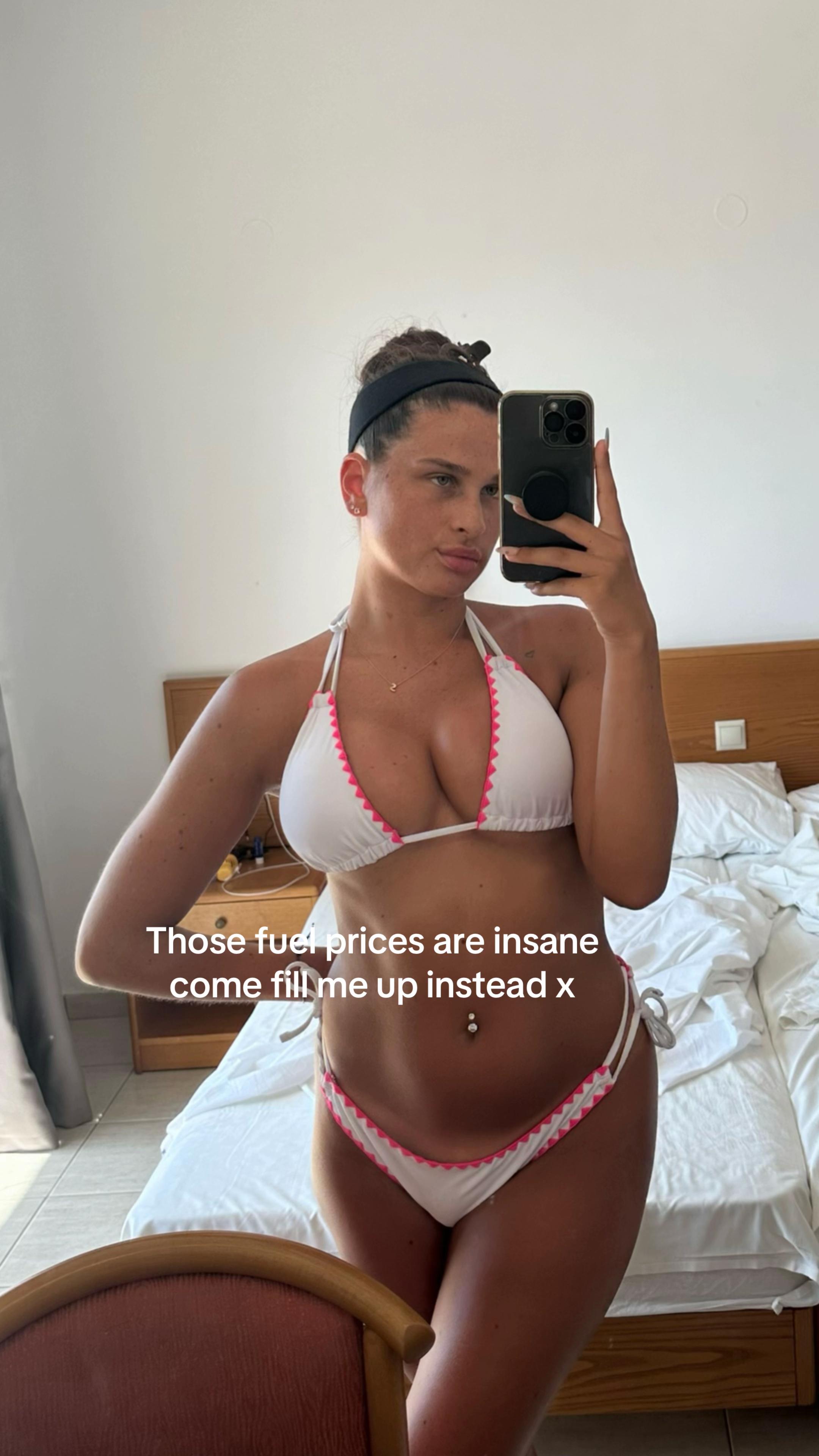 @oliviaxxx