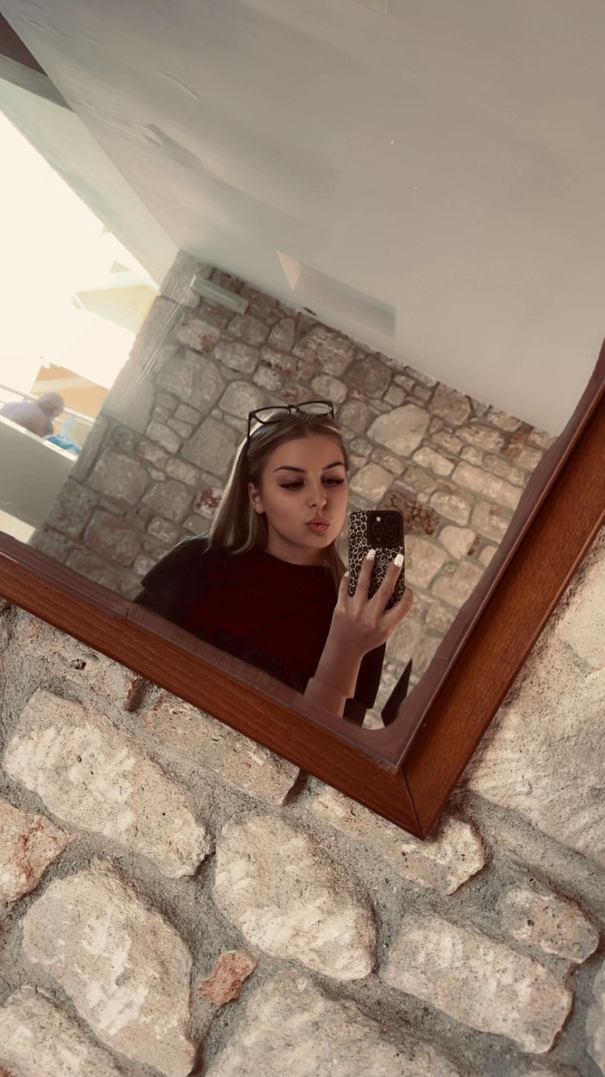 @🖤NIK&Lambda;H 🖤