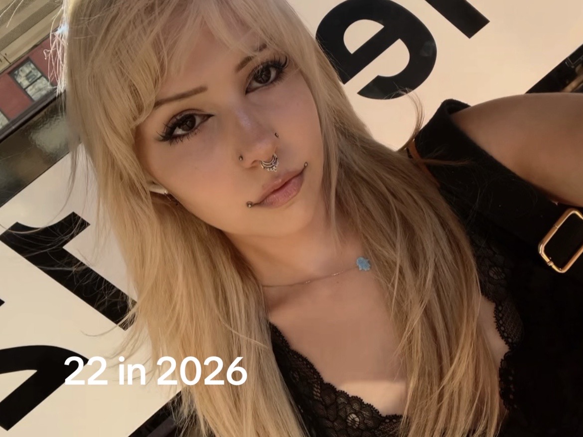@𖦹lucy𖦹