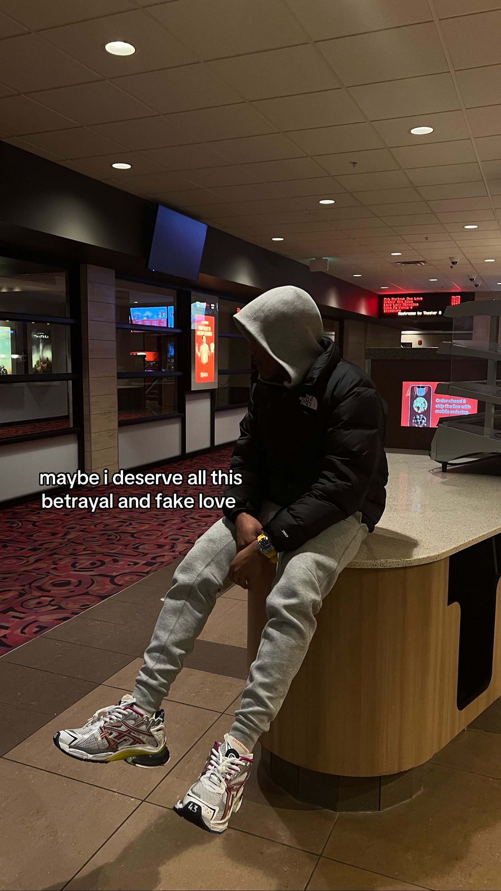 @🧟♂️