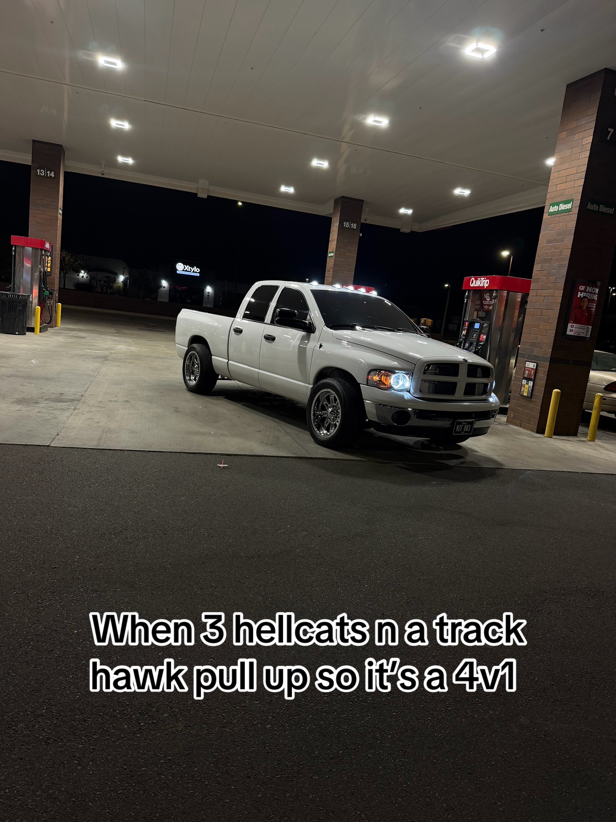 @Lowcummins_