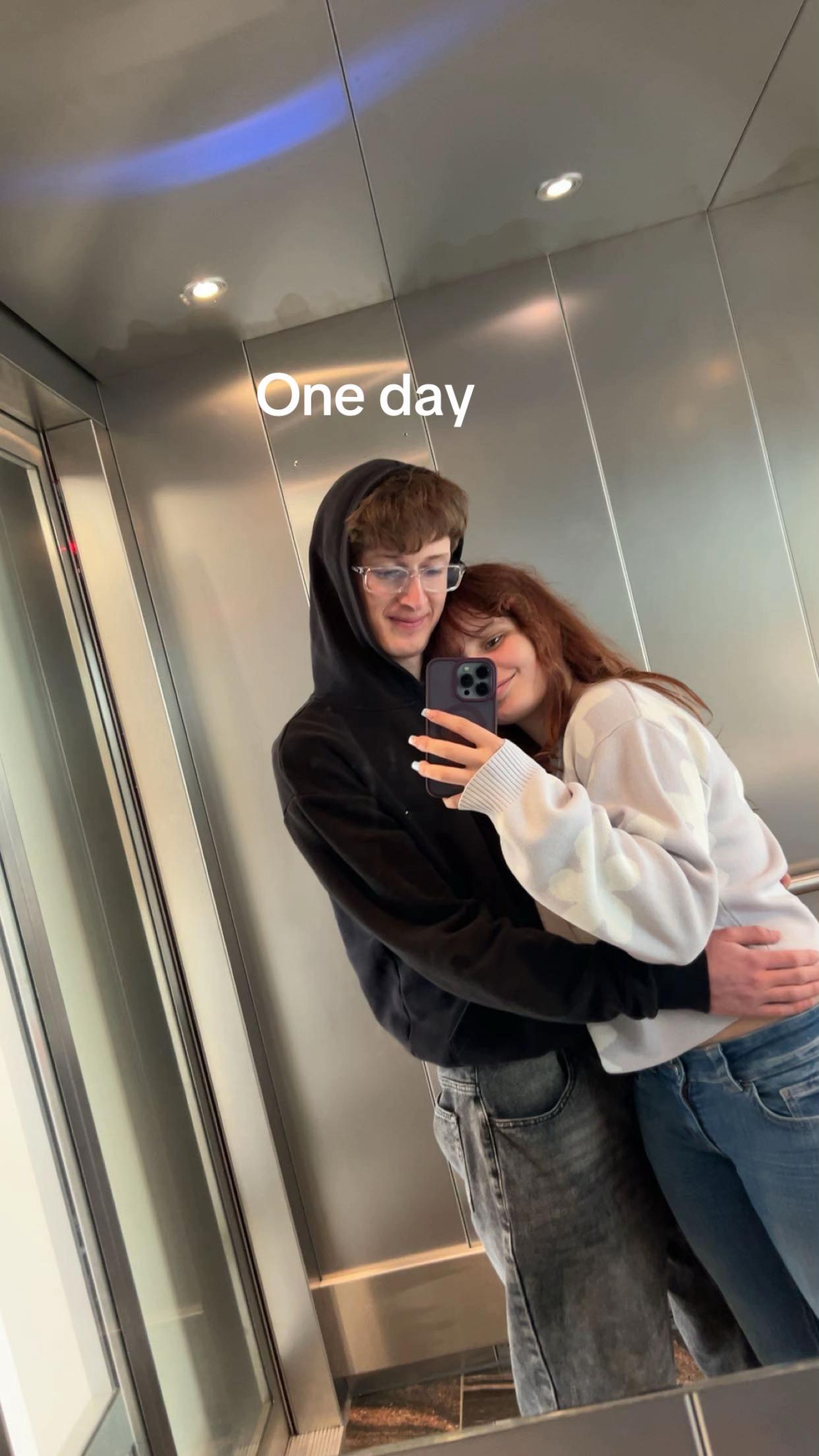 @👻