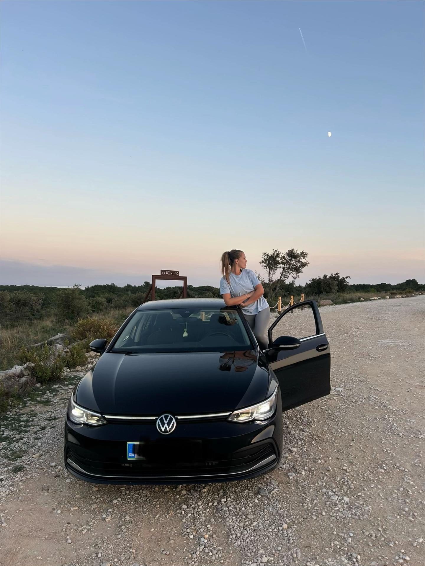 @Eva Bunčič