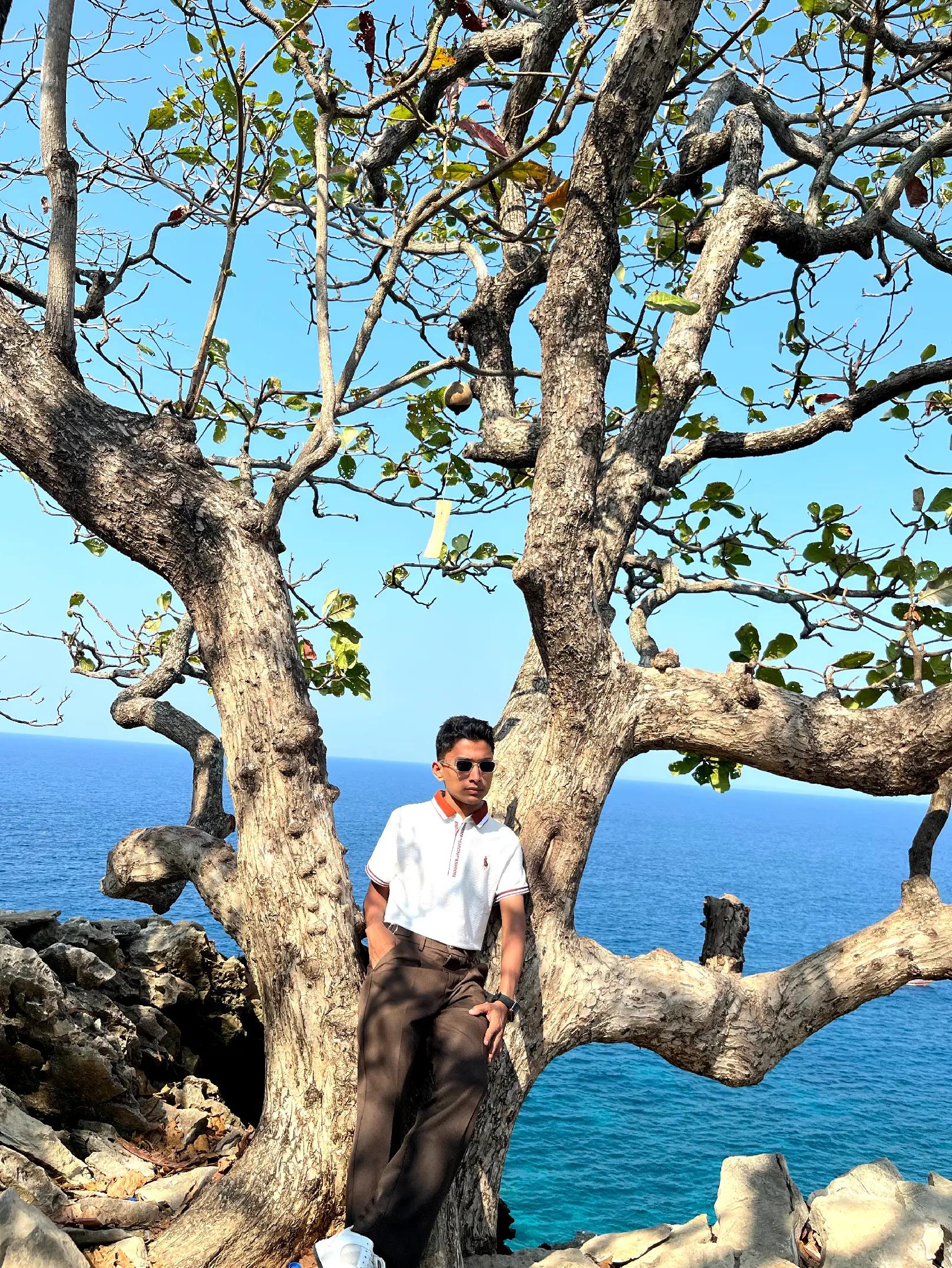 @Z&icirc;&ntilde; K&oslash; K&oslash; W&icirc;&ntilde; (محمد خبيب)