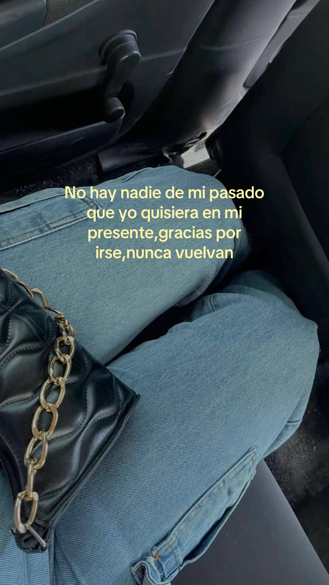 @Miriam🤎